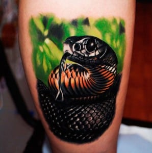 Фото: Татуировка змея